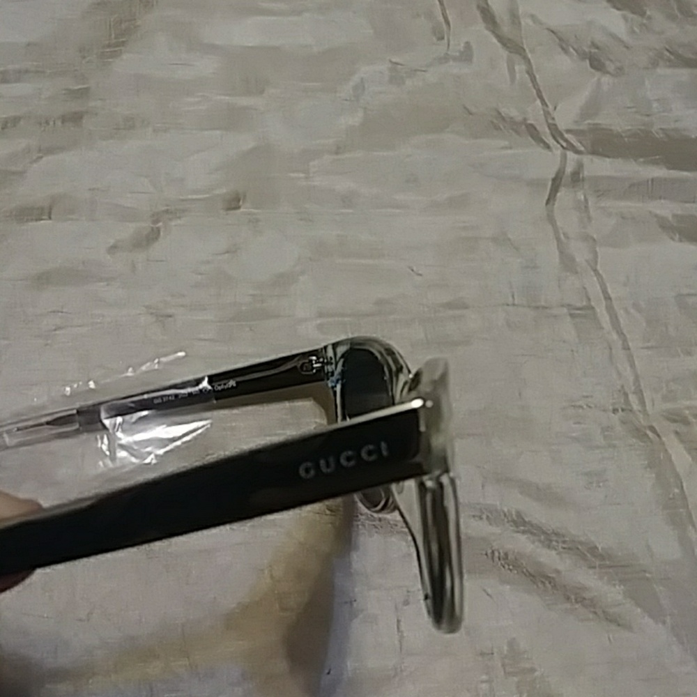 Gucci 55mm butterfly sunglasses - Picture 7 of 8